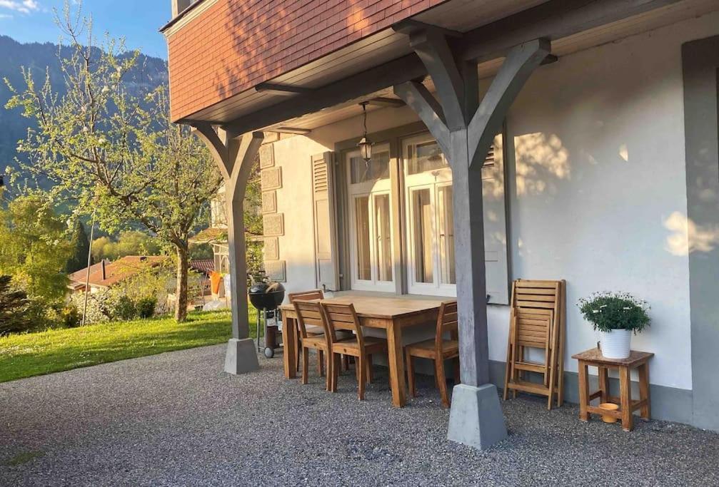 Chalet Mignon - Your Vacation Oasis At Lake Brienz Bonigen Exterior photo